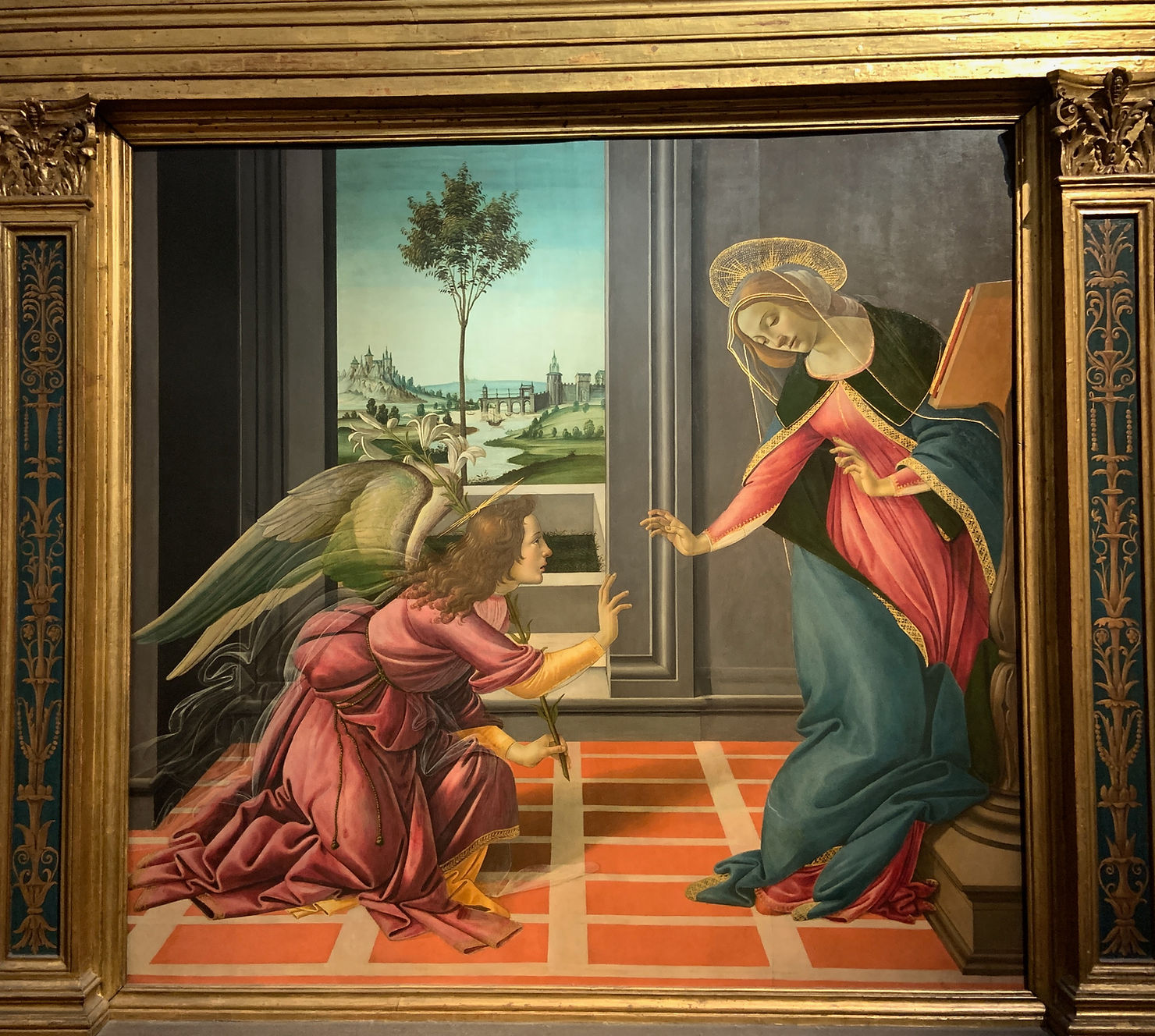 Sandro Botticelli "Annunciazione di Cestello" 1489, Tempera su tavola, 150x156 cm (la tavola), 240x235 cm (con la cornice), Gallerie degli Uffizi, Firenze.